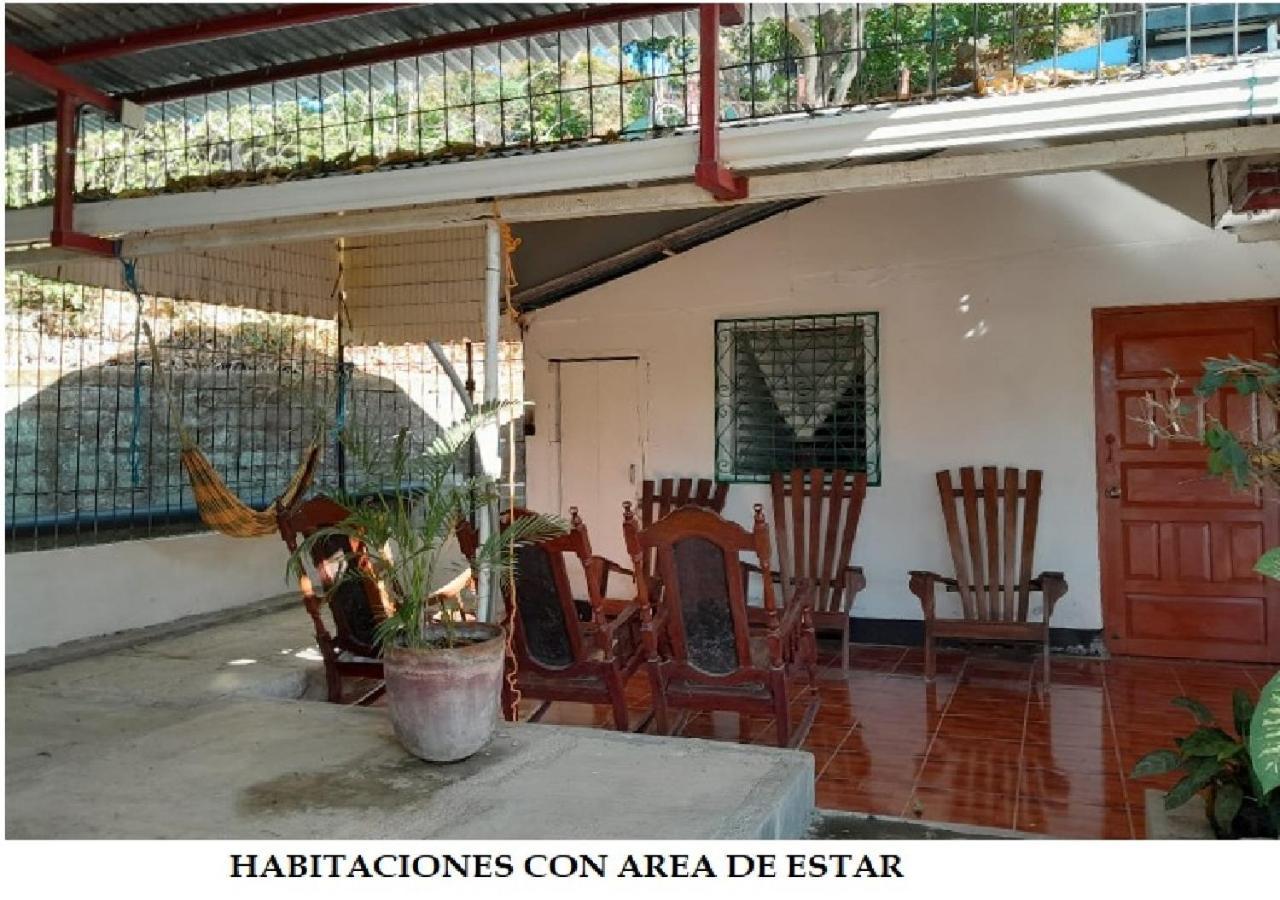 Hostel Tadeo סן חואן דל סור מראה חיצוני תמונה