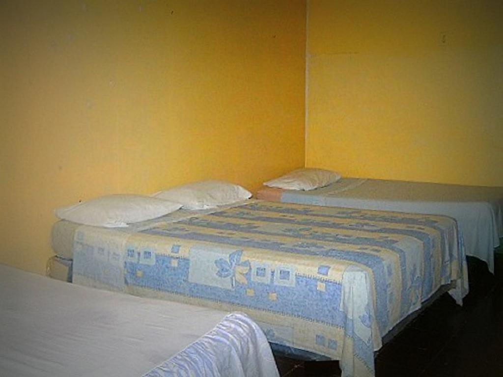 Hostel Tadeo סן חואן דל סור חדר תמונה